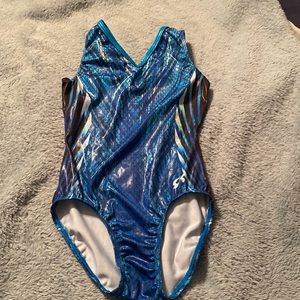 Girl’s Gymnastics Leo